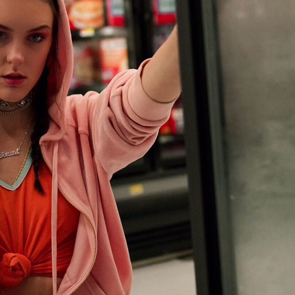 Meet Elissa! IG @elissarummy - Picture 4 of 8